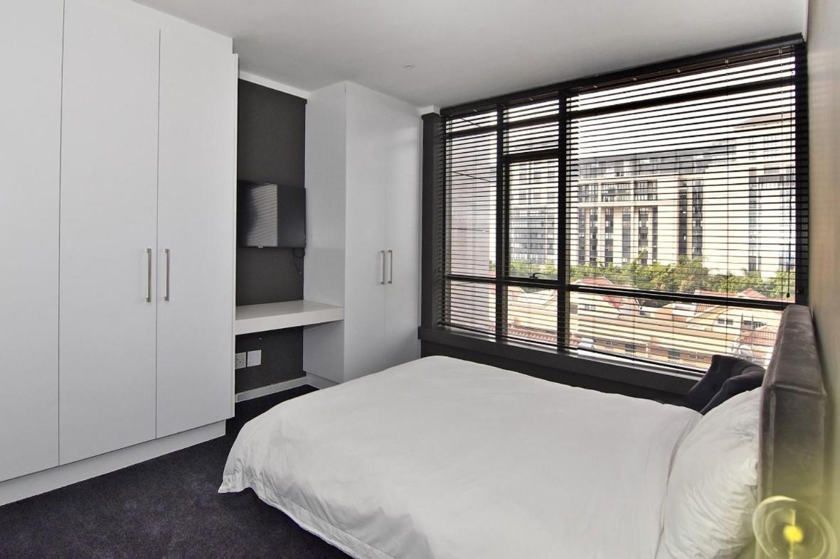 Masingita Towers Executive Suite Johannesburg Exterior photo